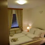 Denal Hostal *