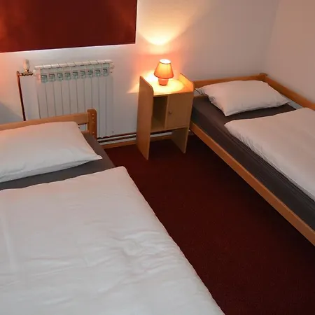 ホステル デナル * サラエヴォ